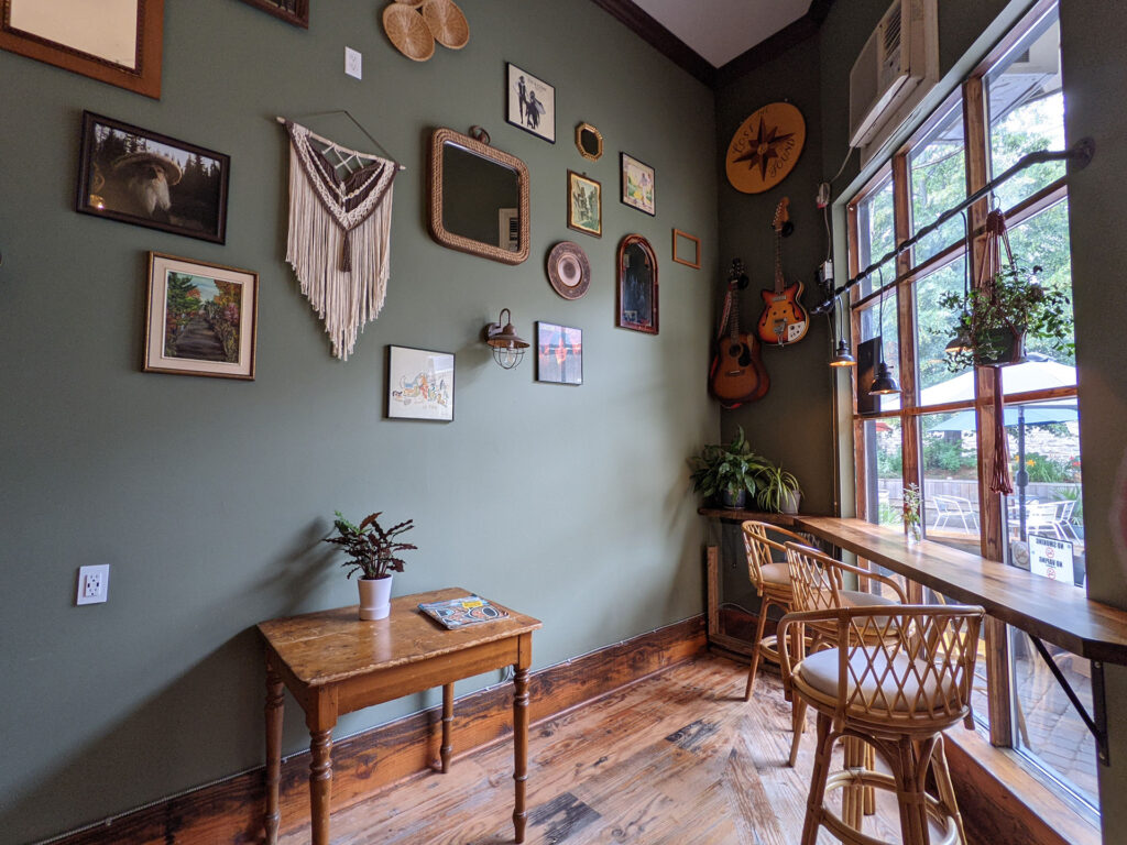 Lost and Found Cafe | The ultimate list of things to do in Elora, Ontario. Visit Elora for its small town charm, natural beauty and one-of-a-kind shops and restaurants | My Wandering Voyage travel blog