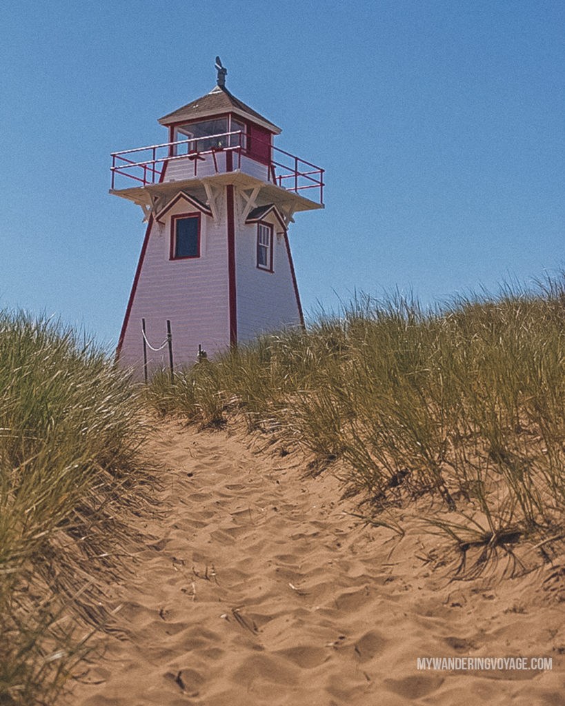 PEI Lighthouse Canada | With the powerful device in your pocket you can take incredible photos of your travels. Here is the ultimate guide to smartphone travel photography. | My Wandering Voyage travel blog #travel #photography #tips #travelphotography #smartphonephotography