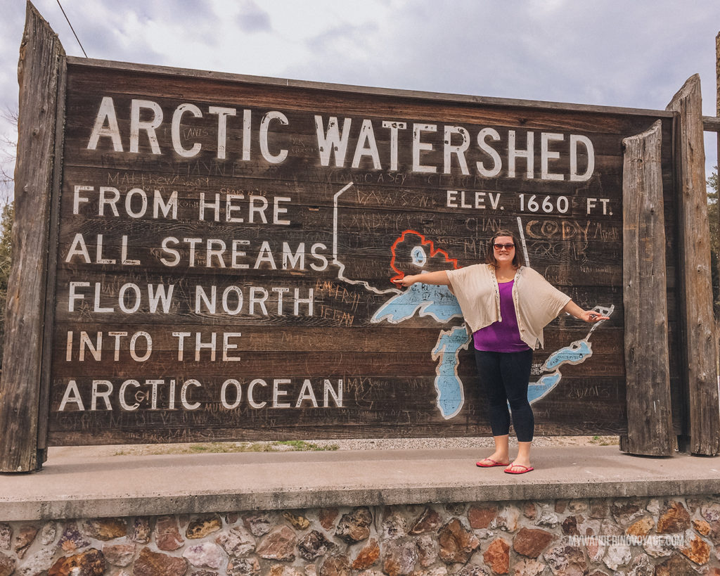 Welcome to the Arctic Watershed road sign | When road trip season hits, don’t be caught unprepared. Make sure you have everything you need with this road trip packing list for a successful and enjoyable trip | My Wandering Voyage travel blog #travel #roadtrip #packing #USA #Canada